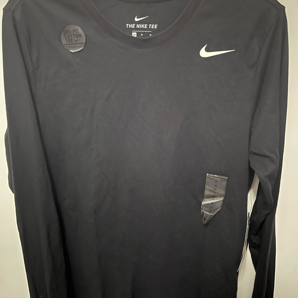 Nike NWT l/s dry fit tee